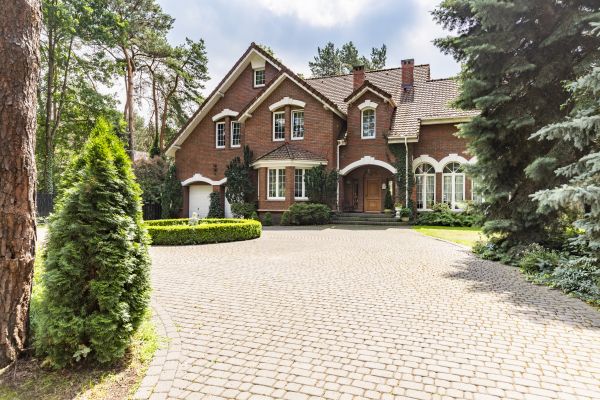 Driveway Pavers Repair in Yorba Linda